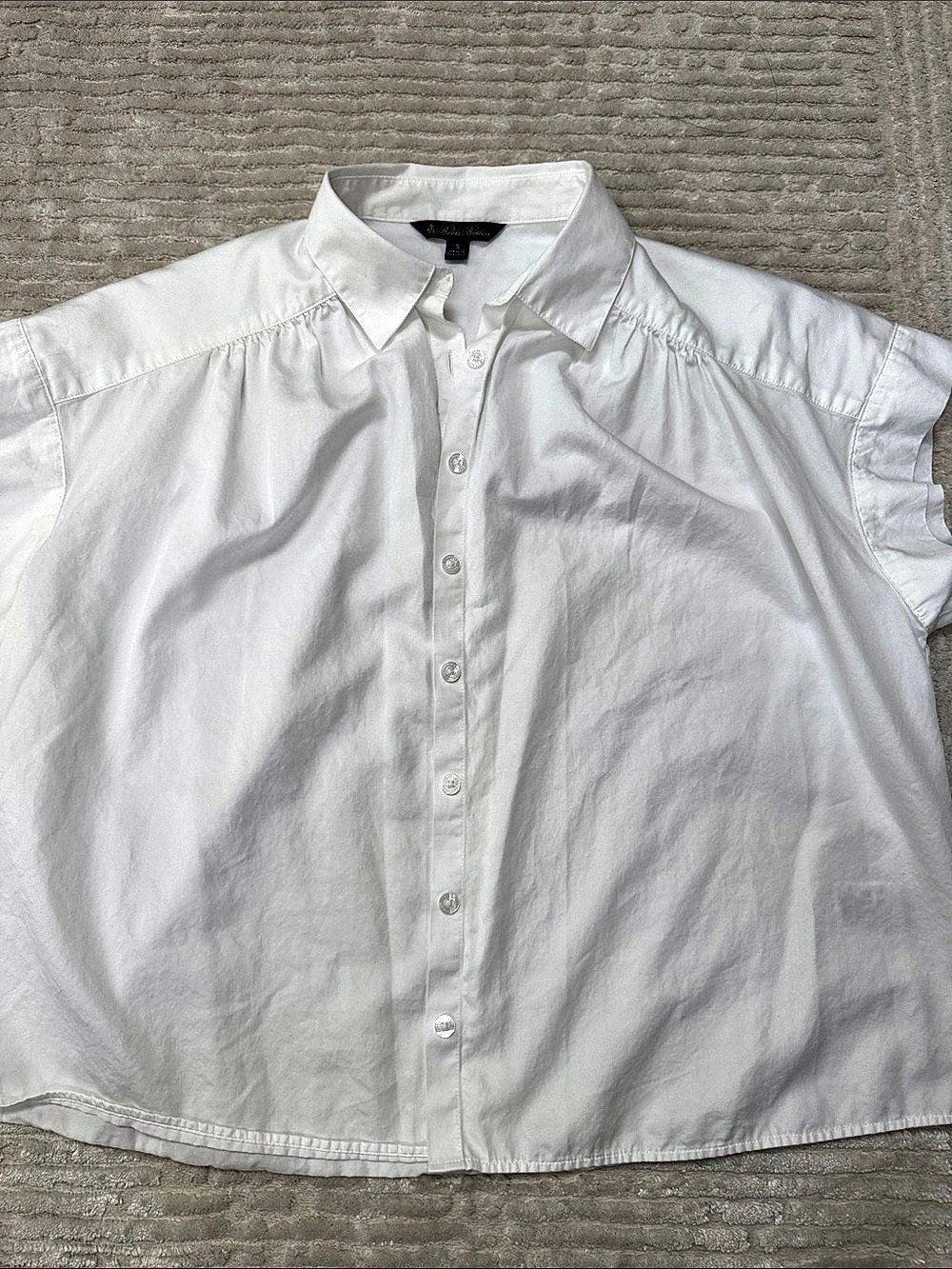 Brooks Brothers White Button Down Shirt in good condition, noniron